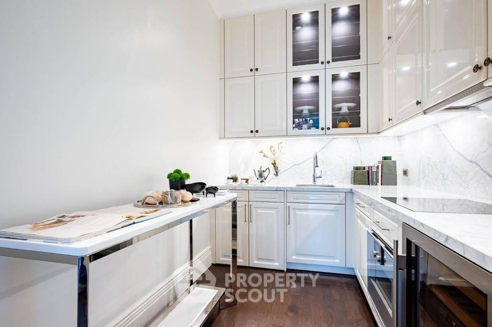 picture 2-BR Condo at 98 Wireless near BTS Phloen Chit (ID 387385) - 6/10