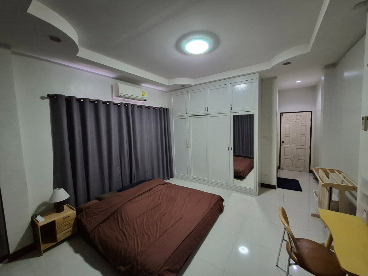 picture Detached House for Sale in Doi Phrabat – Right behind Central Chiang Rai! - 13/17