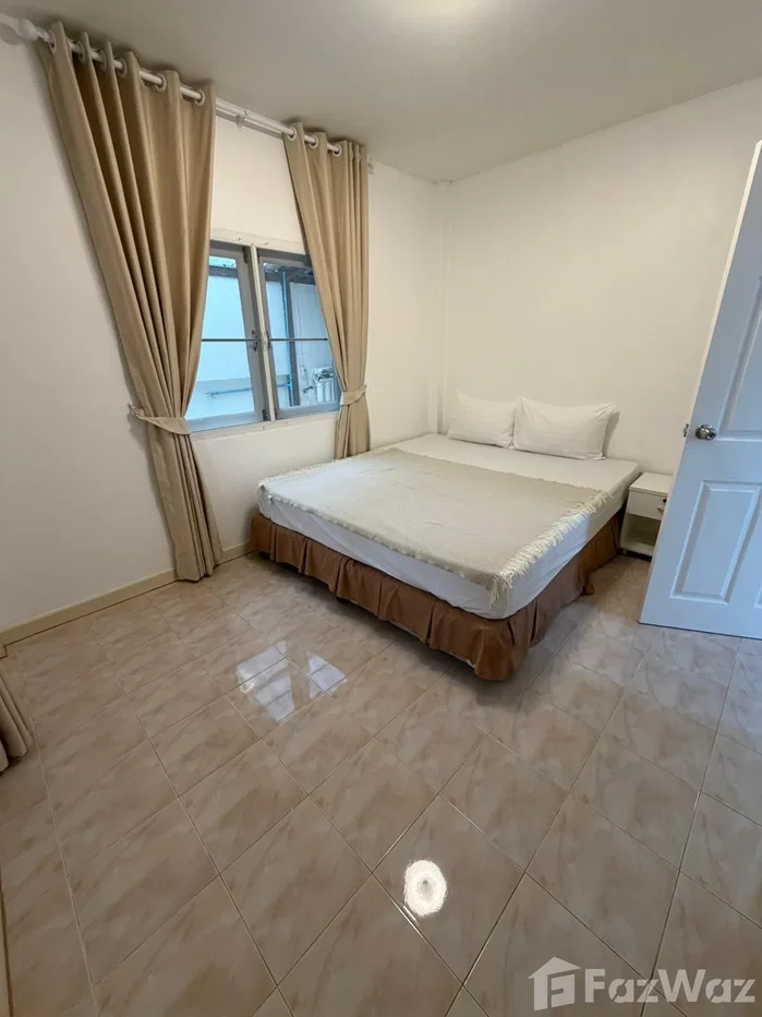 picture Single-Storey Pool Villa With Large Garden & Good Privacy 6203199 - 8/12