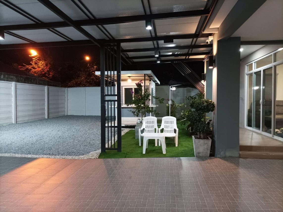 picture House for rent pruksa nara chaiyapruek 2 jomtien corner unit - 9/10