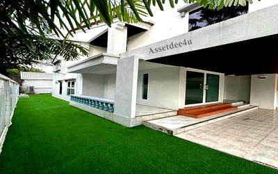 เช่าบ้านแฝด นนทบุรี : ให้เช่าบ้าน 3 ชั้น หลังมุม ย่านรัตนาธิเบศร์ ใกล้รถไฟฟ้าMRTบางกระสอ มีเฟอร์นิเจอร์และเครื่องใช้ไฟฟ้าบางส่วน