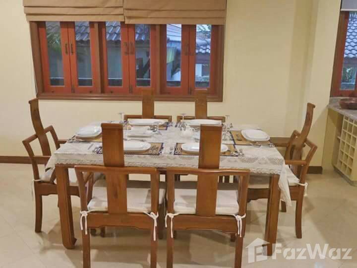 picture Rent this “Villa- by-Roominger” -3 Bed, 3 Bath-280Sm! 1394090 - 8/15