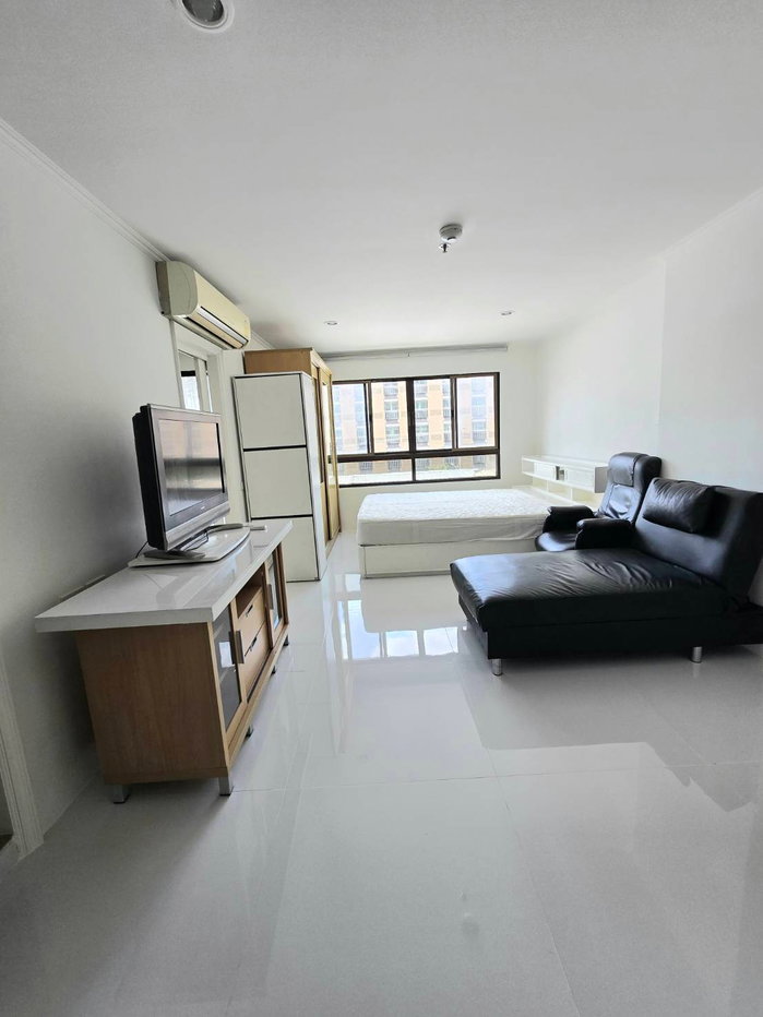 picture Condo for Rent: Lumpini Ville Phahol-Suthisarn - 3/12