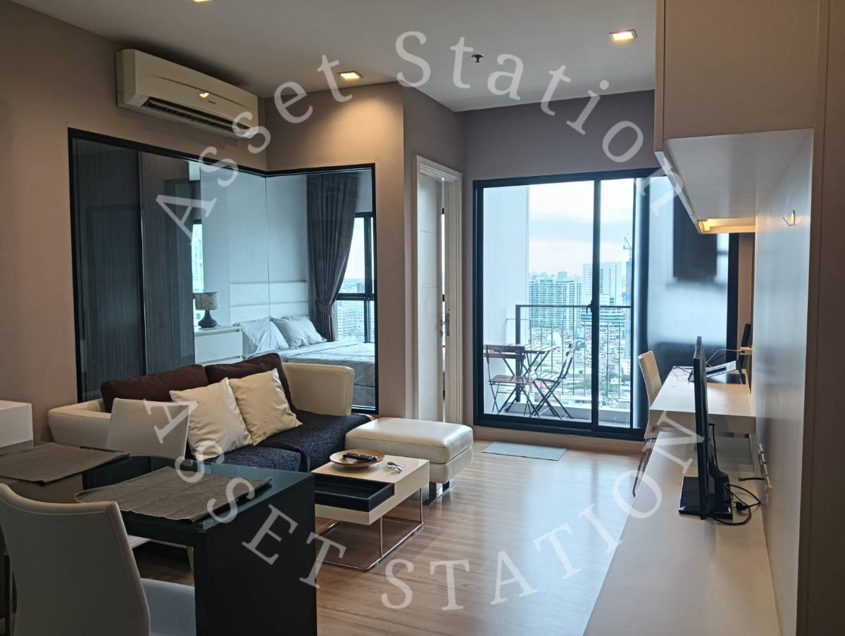 รูป 🚆 ห้ามพลาด ขายคอนโด URBANO ABSOLUTE SATHORN–TAKSIN เดินทางง่าย เชื่อมต่อสาทร–สีลม พร้อมชีวิตเมืองระดับพรีเมียม 🌃 - รูปที่ 5/9