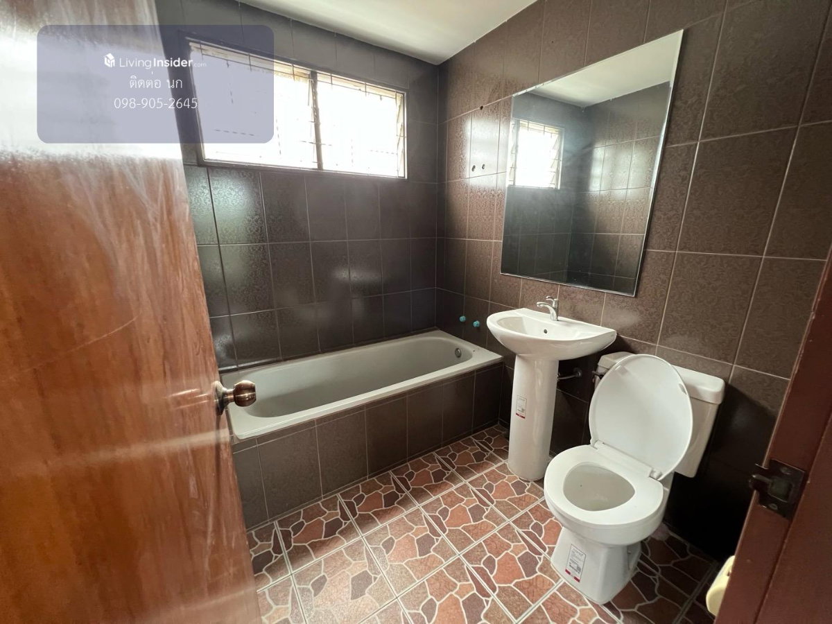 รูป ขายบ้านเดี่ยว หมู่บ้านชลลดา สายไหม 4 ห้องนอน 86 ตรว. พื้นที่สนามหญ้ากว้างขวาง ต่อเติมได้เยอะ ใกล้ รพ.ภูมิพลฯ , BTS คูคต และ สนามบินดอนเมือง - รูปที่ 14/15