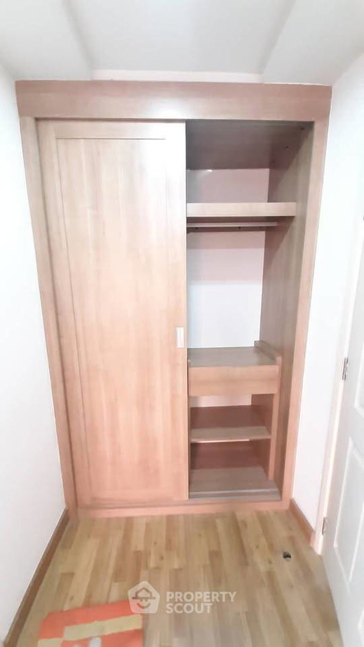 picture 2-BR Condo at Baan Navatara Condominium in Nuan Chan (ID 2941903) - 8/16