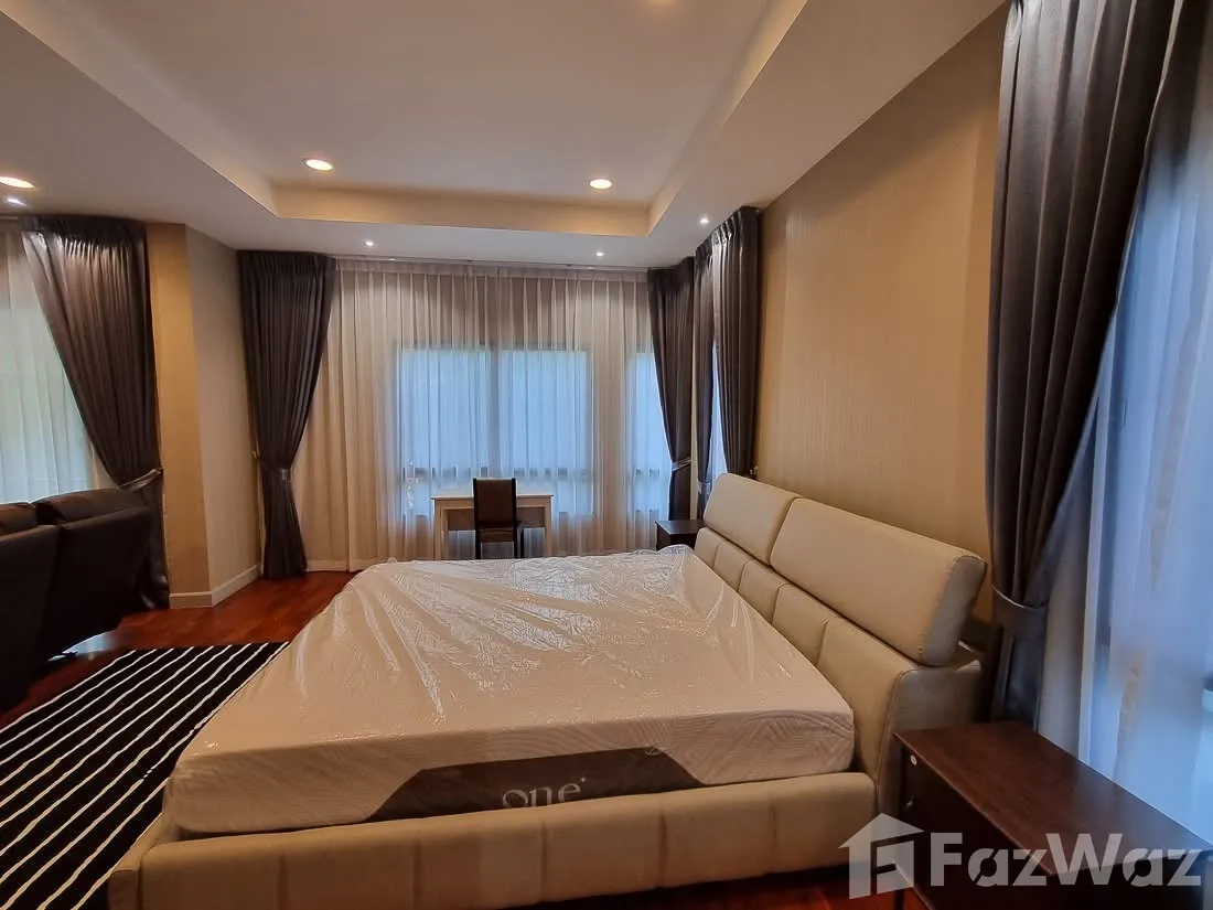picture Grand Bangkok Boulevard - Sathon 6383893 - 9/16
