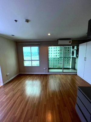 Condos for sale Huai Khwang : 🔥 Condo for sale, corner room, high floor, near MRT Blue Line, Rama 9 Station, there is a shuttle from the project 🔥 Lumpini Park Rama 9 - Ratchada