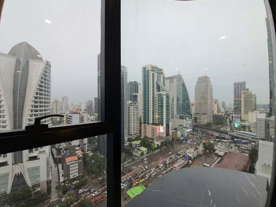 picture Ashton Asoke - 13/14