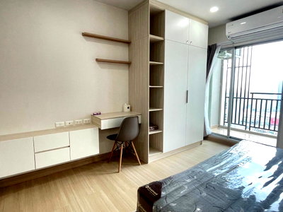 Condos for rent : Agent Post: Supalai Veranda Condo, Phasi Charoen, near MRT Phasi Charoen station (150 meters, direct train to Chulalongkorn University).