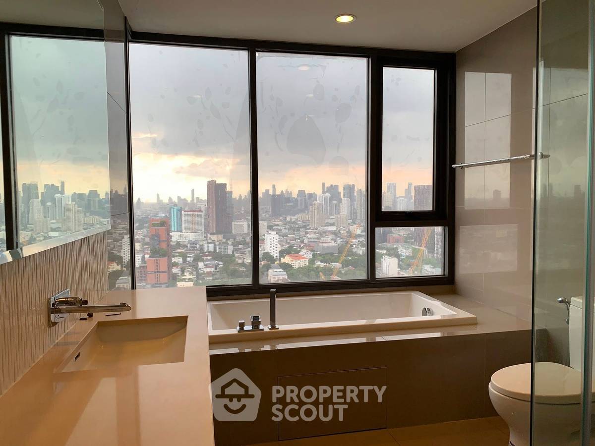 รูป คอนโด 2-ห้องนอน ที่ ริทึ่ม สุขุมวิท42 ใกล้ BTS เอกมัย (ID 2940176) - รูปที่ 7/8