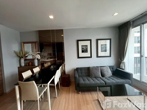 Rhythm Sathorn 6383099