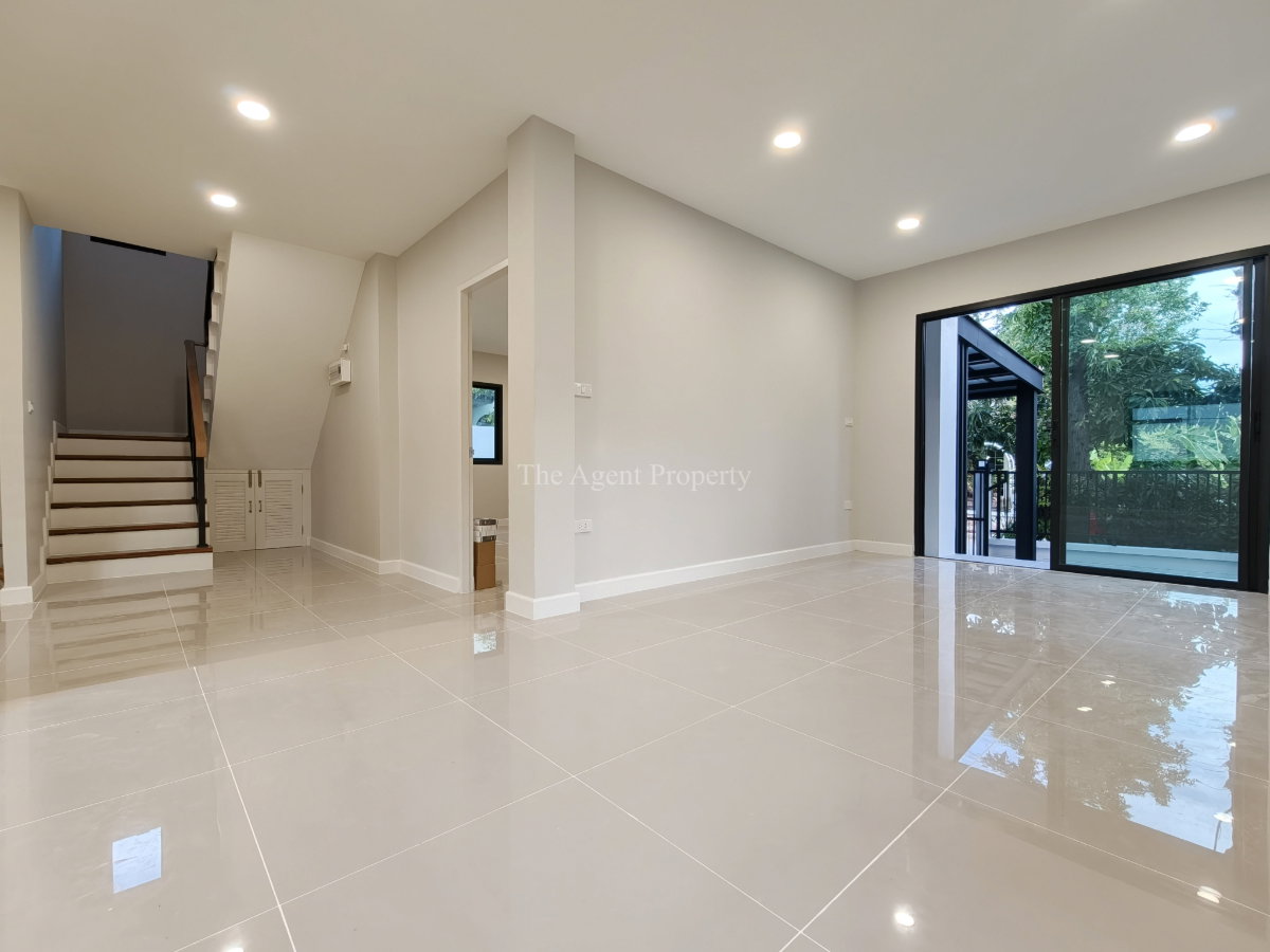 รูป ขายบ้านเดี่ยว รีโนเวทใหม่ทั้งหลัง หลังริม เพอร์เฟค เพลส รามคำแหง 164 เนื้อที่ 67.8 ตร.ว. 4 นอน 3 น้ำ ใกล้ The Paseo และสุวรรณภูมิ โปรฯ ลดทันที 1 ลบ. - รูปที่ 12/62