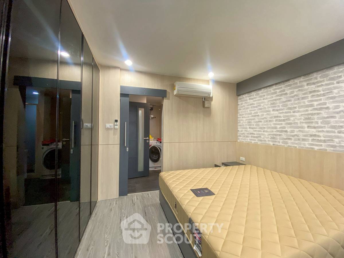 picture 2-BR Condo at Asoke Place near MRT Sukhumvit (ID 2942126) - 5/16