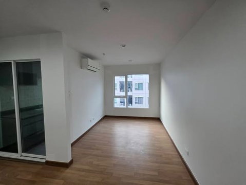 🔥 SUPER URGENT SALE: High-Floor Unit at Regent Home Bangson Phase 27. Situated on the 23rd Floor, Building A(Near MRT Bangson)