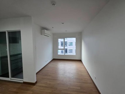 🔥 SUPER URGENT SALE: High-Floor Unit at Regent Home Bangson Phase 27. Situated on the 23rd Floor, Building A(Near MRT Bangson)