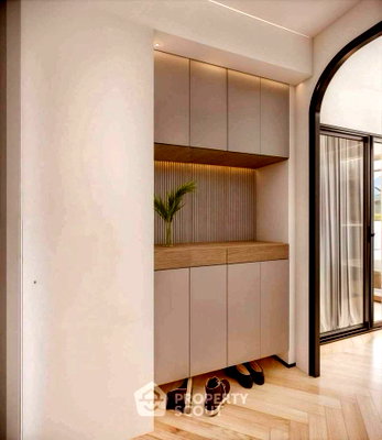 Condos for sale 700 Year Sports Arena Chiang Mai : 2-BR Condo For Sale, Thaweephol Tower, Chang Phueak, Chiang Mai (ID 2942220)