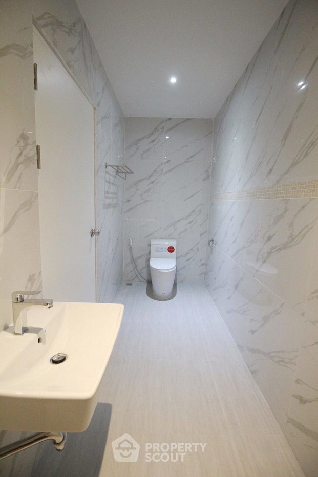 picture 6-BR House near MRT Ratchadaphisek (ID 2940334) - 17/20