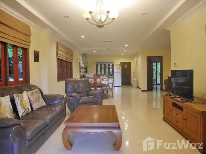 picture Rent this “Villa- by-Roominger” -3 Bed, 3 Bath-280Sm! 1394090 - 2/15