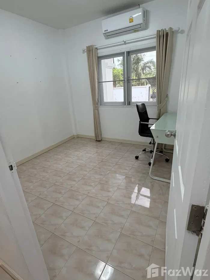 picture Single-Storey Pool Villa With Large Garden & Good Privacy 6203199 - 7/12