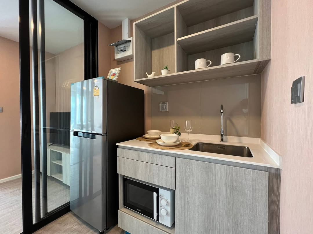 รูป code : K34 ว่างแล้ว!! คอนโดให้เช่า เคฟ ทียู (Kave TU) | ตึกหน้าสุดใกล้ถนน ชั้น 8 ห้องขนาดใหญ่ 27 ตร.ม. เฟอร์ครบพร้อมเข้าอยู่ - รูปที่ 3/9