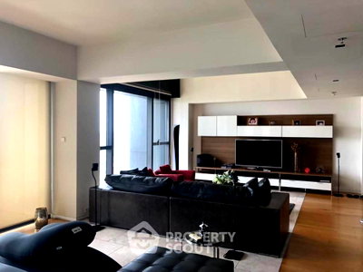 Condos for rent : High-Floor 4-BR Duplex 366 Sqm At The Met Sathorn, BTS Chong Nonsi (ID 1548539)