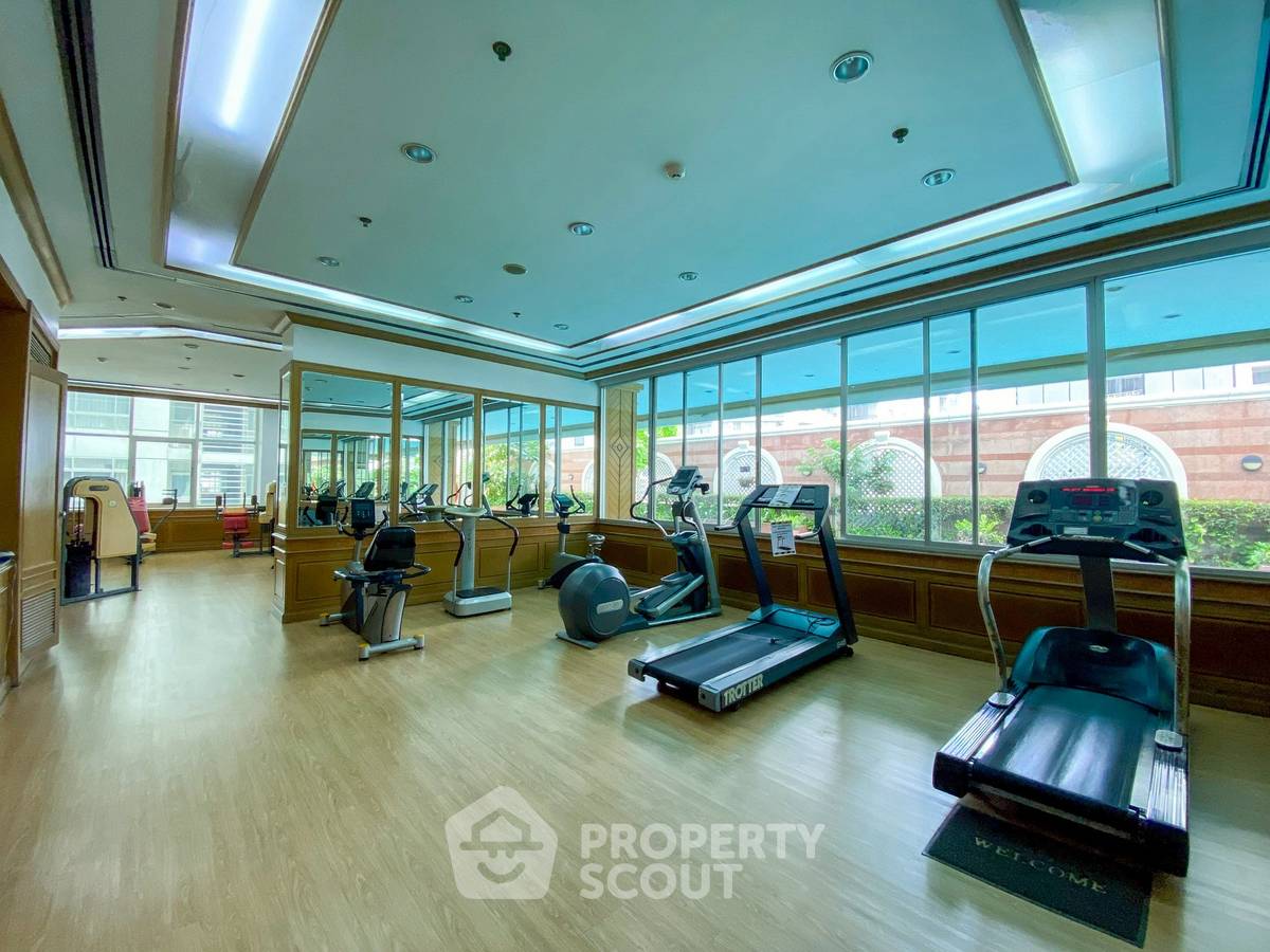 picture 2-BR Condo at Asoke Place near MRT Sukhumvit (ID 2942126) - 12/16