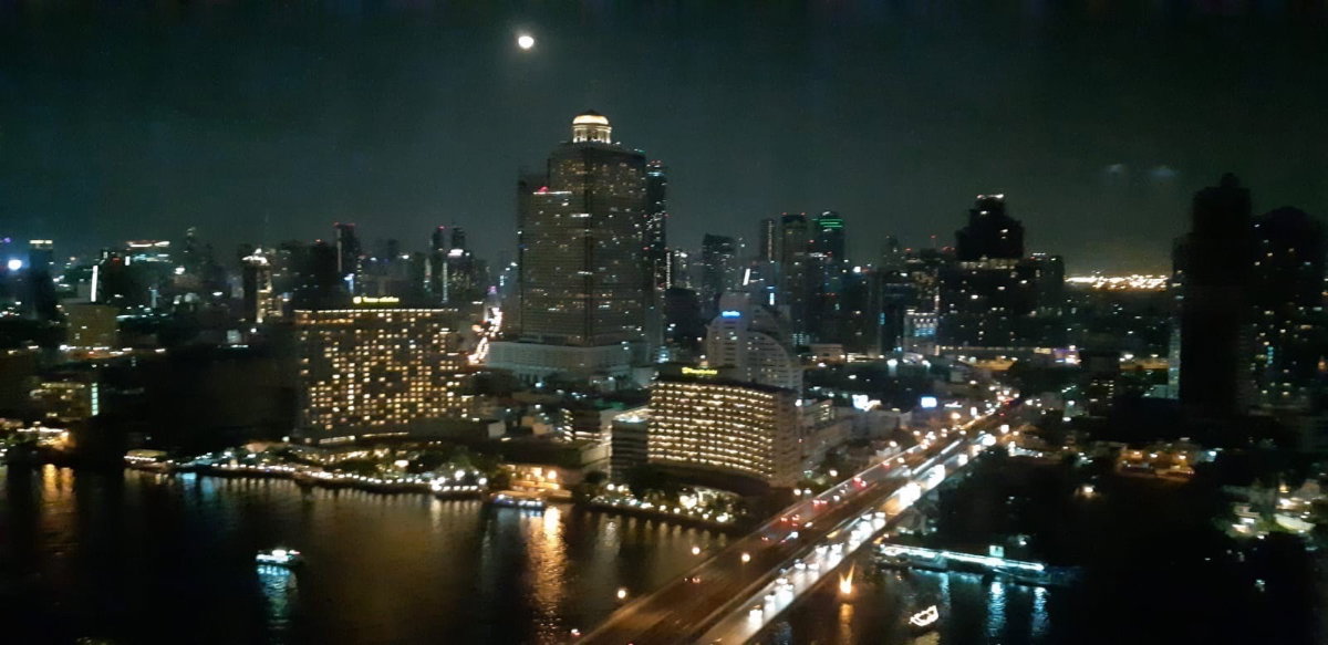 picture Bann Sathorn.            Chaopraya - 7/8