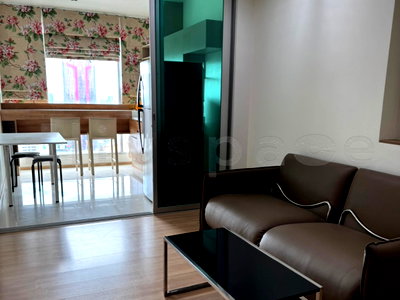 คอนโดให้เช่า : ▚ LJ165ツ ให้เช่า: Rhythm Phahon - Ari ✨ 1BR 45 ตร.ม. ห้องไซส์ใหญ่รีโนเวทใหม่หมด ทิศไม่ร้อน ราคาดีมาก