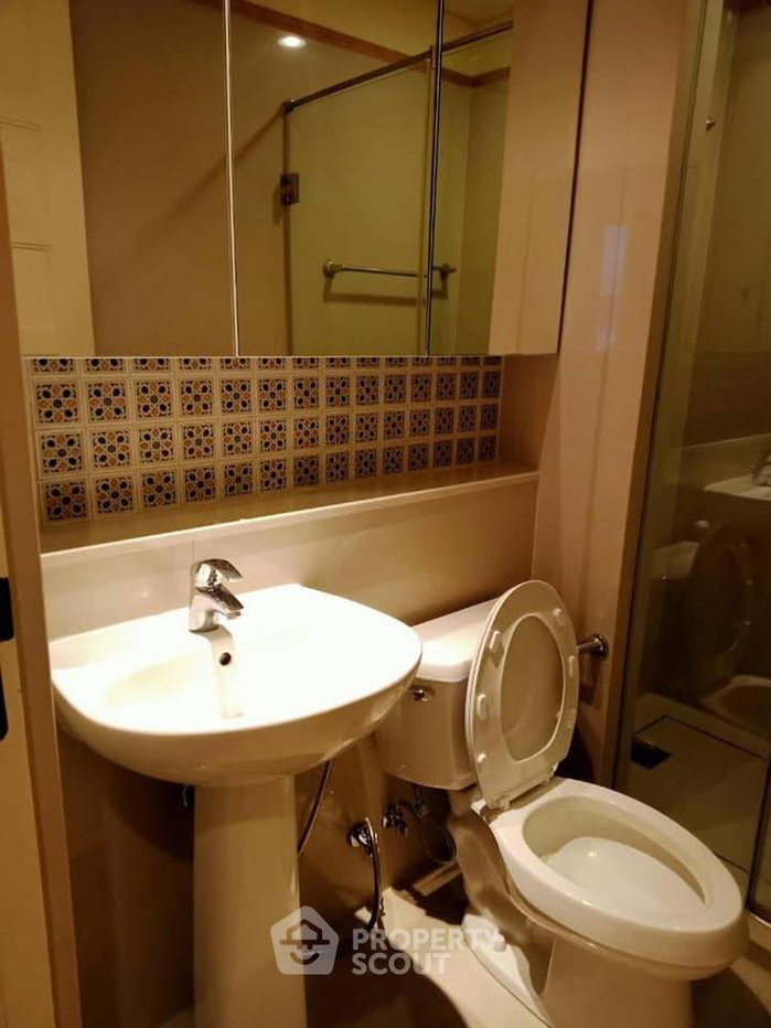 picture 3-BR Condo at Aguston Sukhumvit 22 near MRT Queen Sirikit National Convention Centre (ID 654352) - 4/9