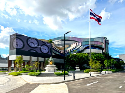 เช่าสำนักงาน ถนนกำแพงเพชร 6 : Office Space แบบส่วนตัวสำหรับ 2 คน ที่ Regus Enco Terminal (EnTer)