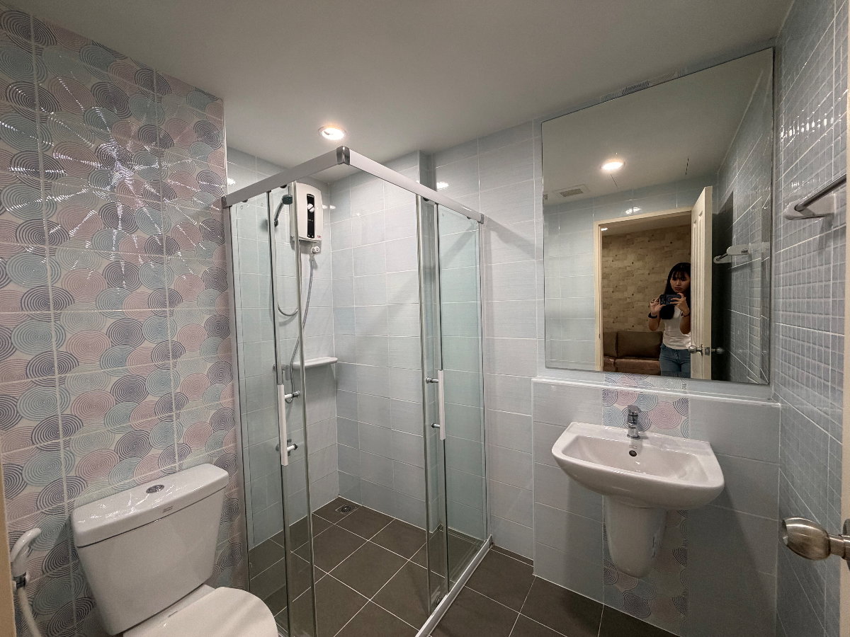 picture Hallmark Ngamwongwan for sale, good location, good view 1.35 only. - 15/27