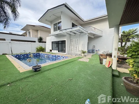 3 Bedroom House for rent in Phra Khanong Nuea, Bangkok  6263134