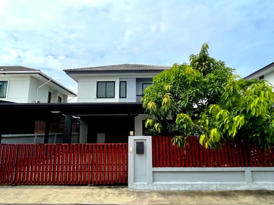 เช่าบ้านเดี่ยว รพ.รวมชัยประชารักษ์ : ให้เช่า บ้านเดี่ยว บริทาเนีย บางนา สุวรรณภูมิ กม.26 4 ห้องนอน 3 ห้องน้ำ 160 ตร.ม 39,000 คุณบี โทร 064-146-6445 (281AGBE)