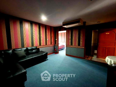 Condos for sale : 1-BR Condo at Pattaya Hill Resort Pratumnak close to Phratamnak (ID 2942106)