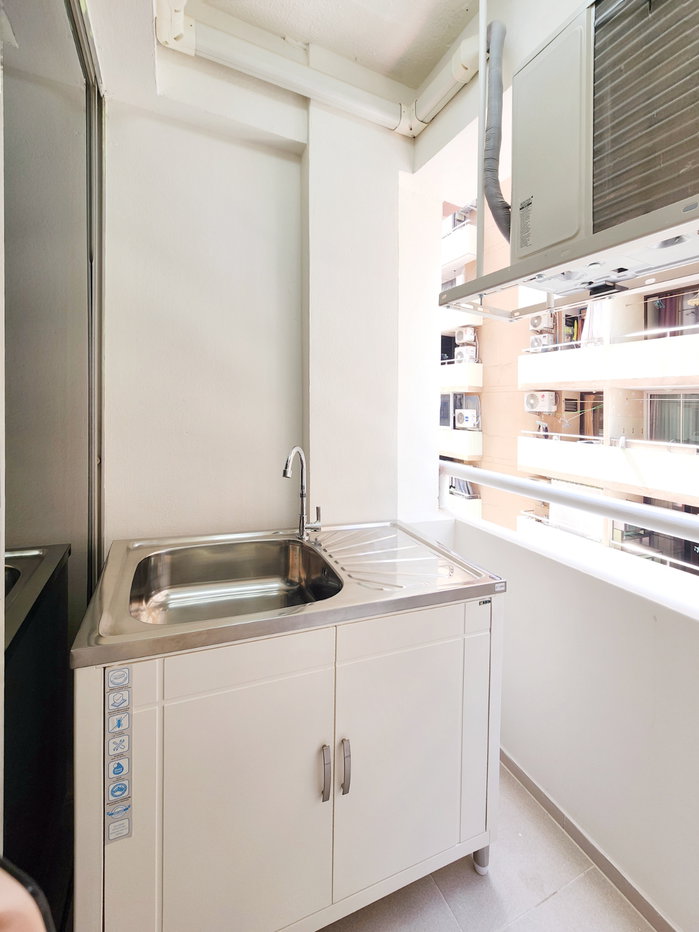 picture Condo near MRT Huai Khwang, only about 350-450 meters away, easily walkable. - 10/20