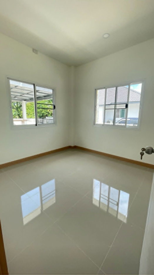 picture Newly built, first-hand house with a modern design. Convenient transportation. #CSS101894 - 6/12