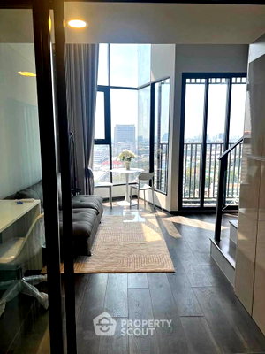 Condos for rent : 1-BR Condo at Knightsbridge Space Ratchayothin near BTS Ratchayothin (ID 2938173)