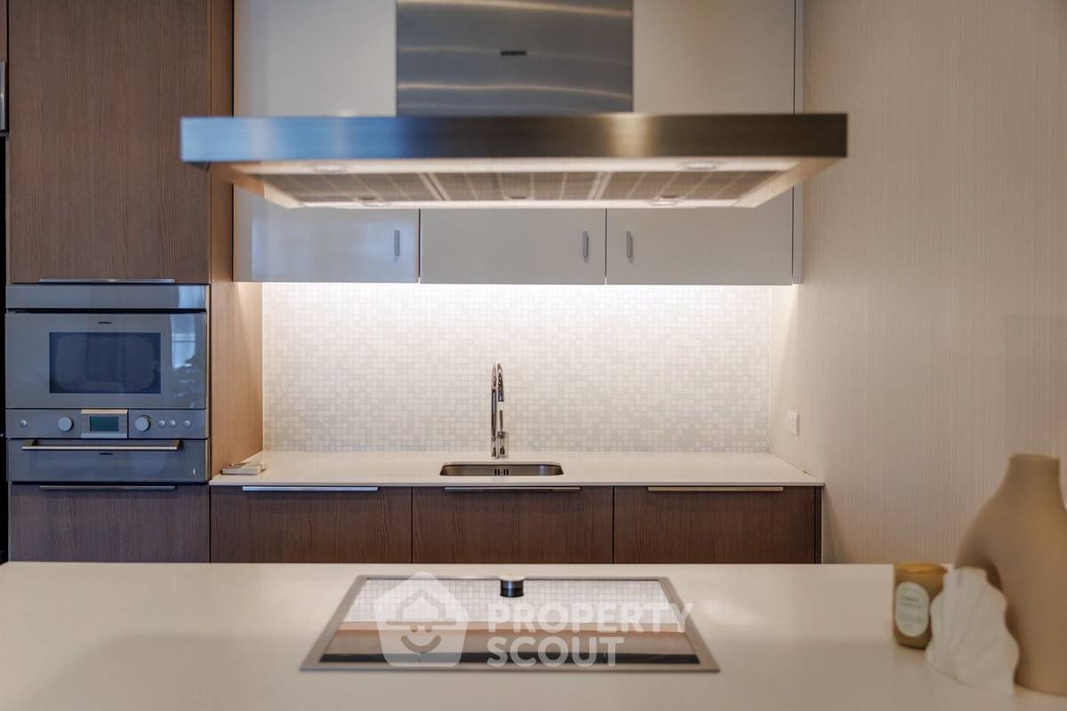 picture 2-BR Condo at 185 Rajadamri near BTS Ratchadamri (ID 2943042) - 13/16
