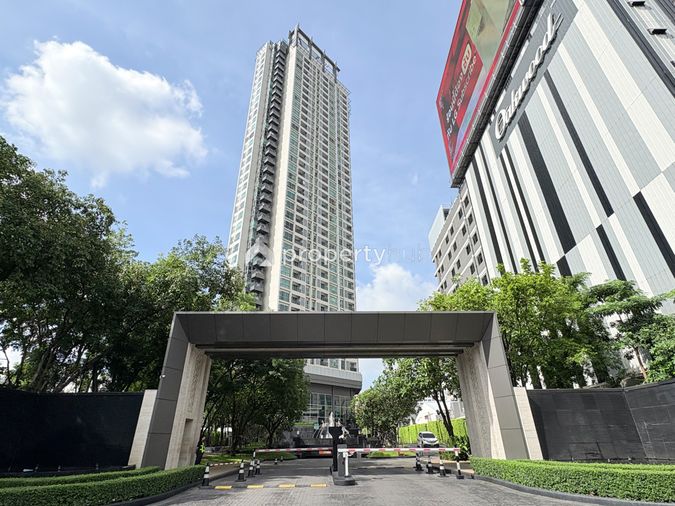 Rhythm Sathorn