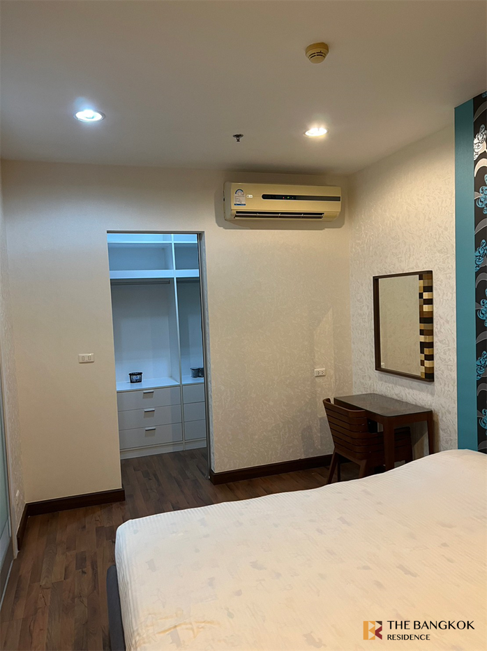 picture Q House Condo Sathorn near BTS Krung Thonburi Private Unit, Fully Equipped Common Area - 7/10