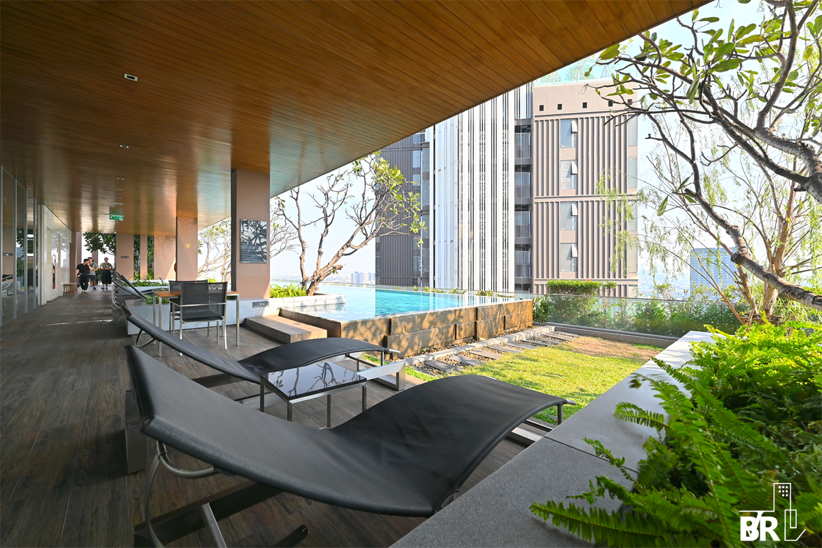 picture Full-featured common area The Lofts Ekkamai near BTS Ekkamai - 7/9