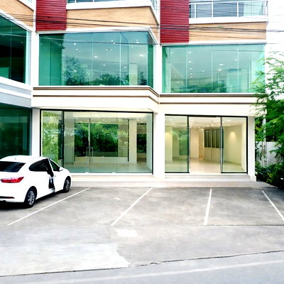 เช่าอาคารพาณิชย์ วิทยาลัยดุสิตธานี : ห้องมุม สวนหลวง ร.9 1 กม คลินิกเสริมความงาม โชว์รูมกระจก 2ชั้น โฮมออฟฟิศ 4 ชั้น พร้อม 4 นอน 4 น้ำ ใกล้MRT ศรีอุดม 17 ตร.วา.258 ตร.ม.