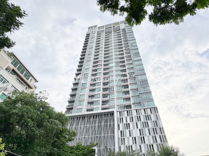 Rhythm Sathorn - Narathiwas