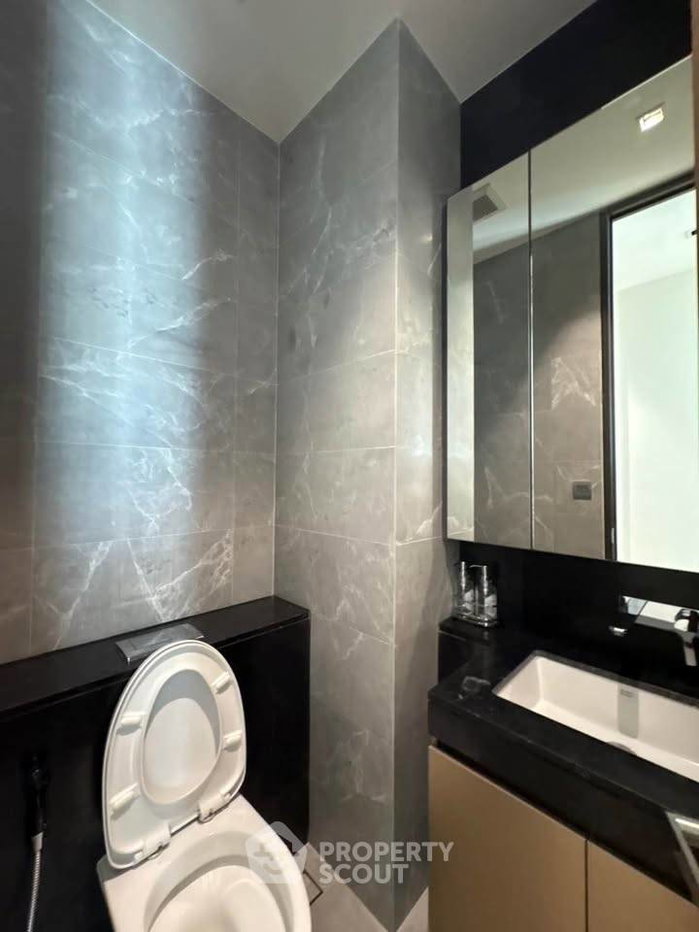 picture 2-BR Condo at 28 Chidlom near BTS Chit Lom (ID 2938050) - 10/17