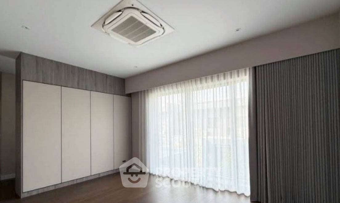 รูป บ้าน 3-ห้องนอน ที่ บูก้าน กรุงเทพกรีฑา ใน หัวหมาก (ID 2938625) - รูปที่ 6/8