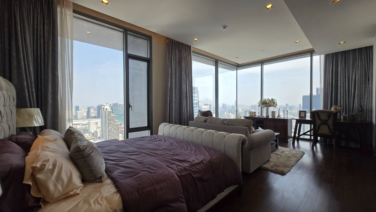 รูป Spacious Luxury Residence for Rent at Q1 Sukhumvit | 355 Sq.m. | BTS Nana - รูปที่ 15/20