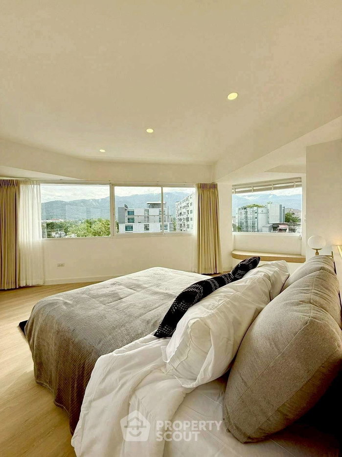picture 2-BR Condo at Rouenkam Tower Condominium close to Nimmanhaemin (ID 2947161) - 2/10