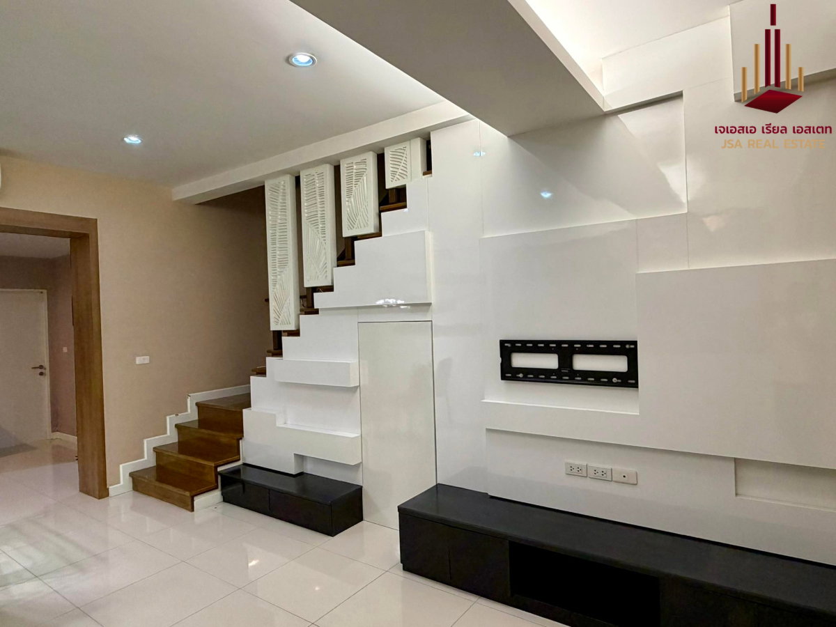 picture ✨ For Rent: Bless Town Sukhumvit 50 ✨ 💰 Only 35,000 THB/month - 4/17