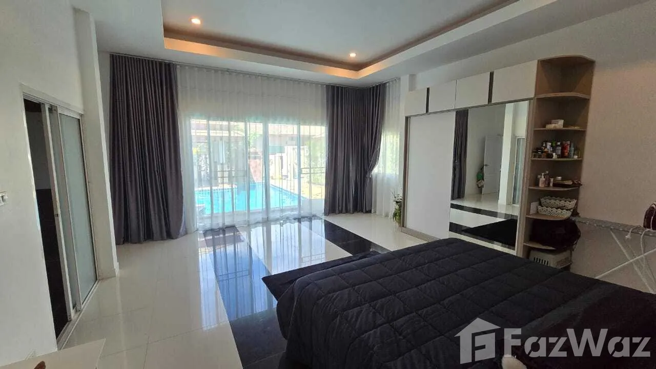 picture Beautiful hosue with private financing 6384073 - 9/21